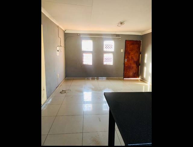 1 BEDROOM PROPERTY TO RENT IN MANIINI